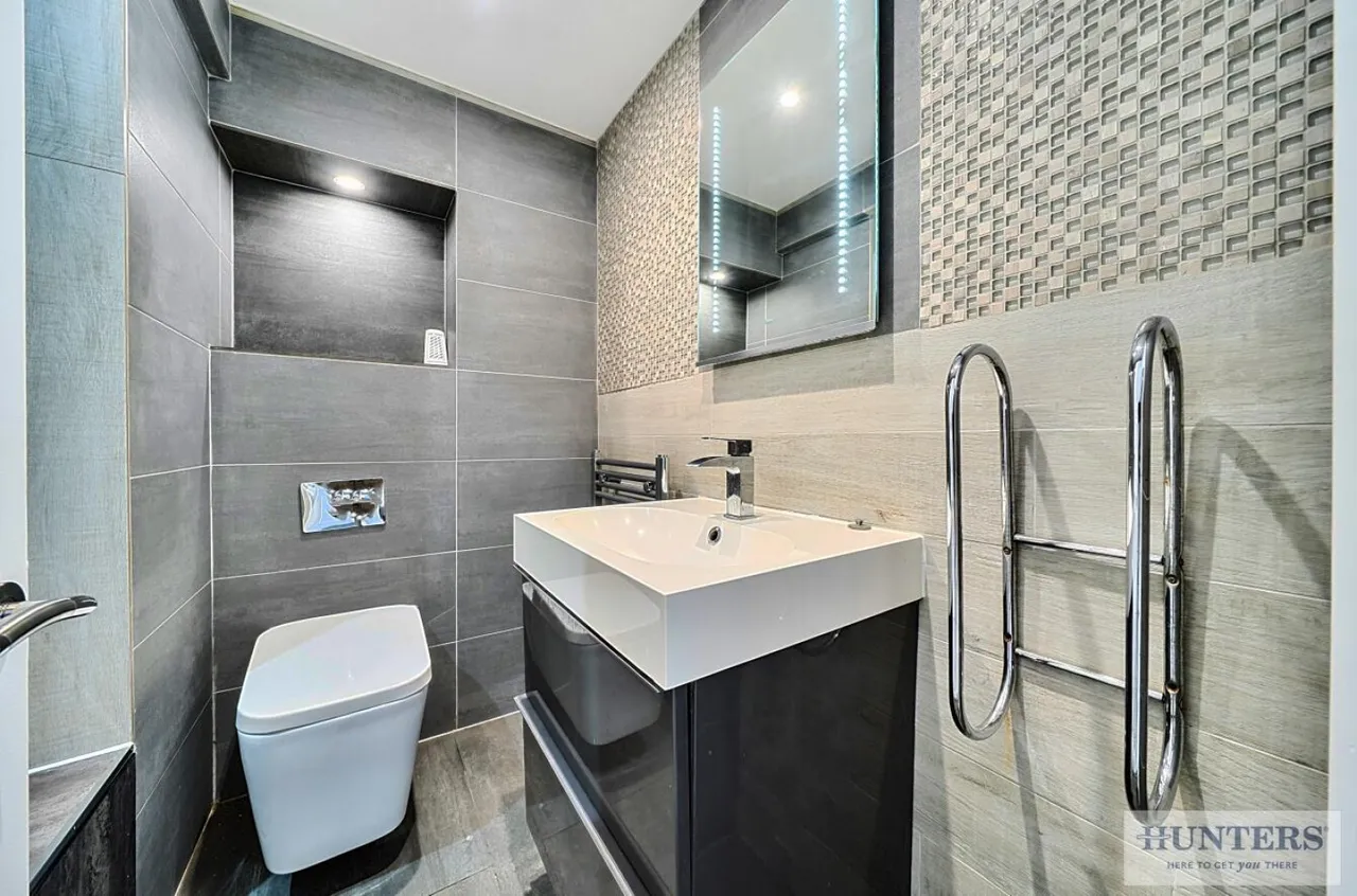 2 bed house to rent, Sladedale Road, Plumstead, SE18