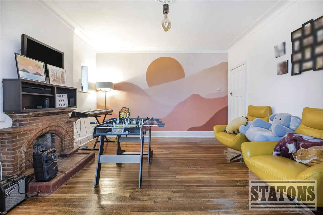 High Road, Whetstone, London, N20 9PT, photo 8