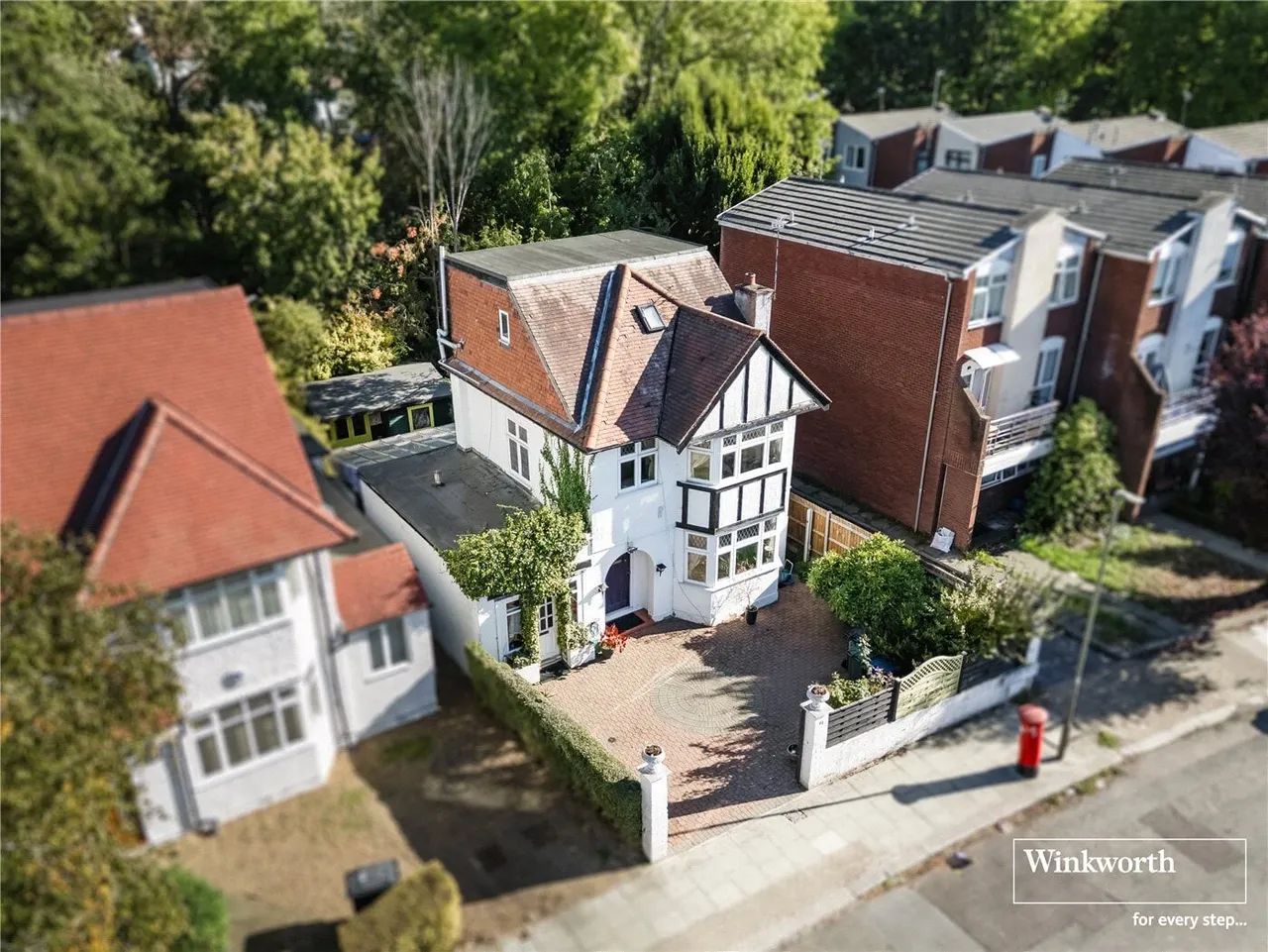 Holders Hill Drive, Hendon, NW4, photo 40