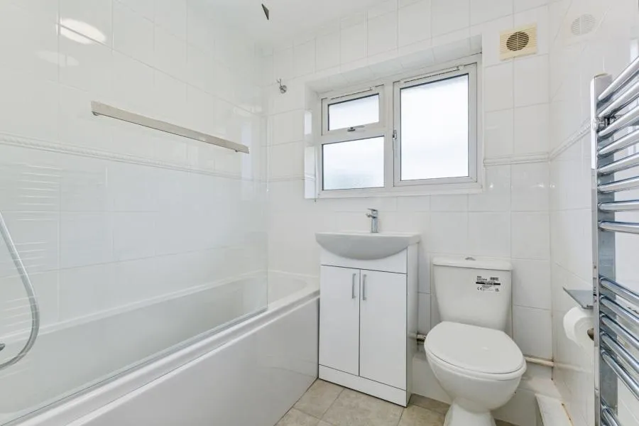Epsom Road, Sutton, SM3, photo 11