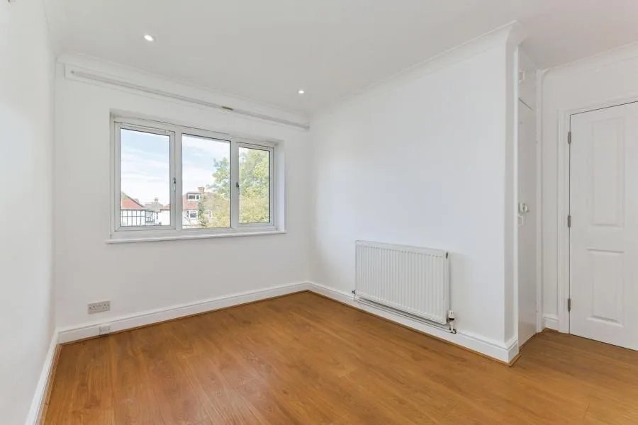 Epsom Road, Sutton, SM3, photo 9
