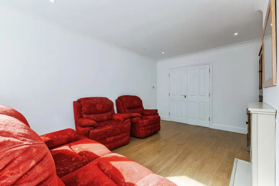 Epsom Road, Sutton, SM3, photo 6