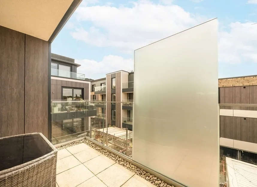 Indigo Square, Surbiton, KT6, photo 6