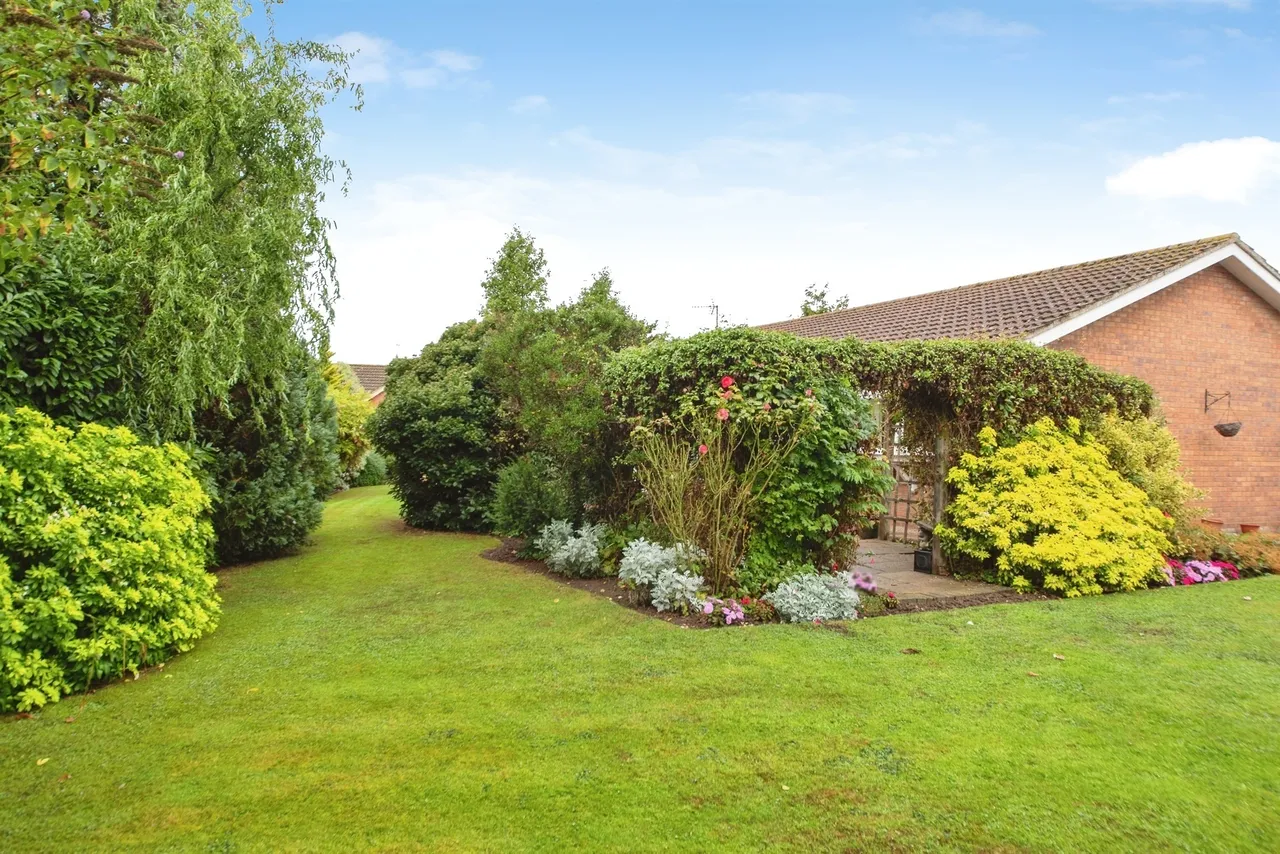 Mallards Reach, Donington, PE11, photo 16