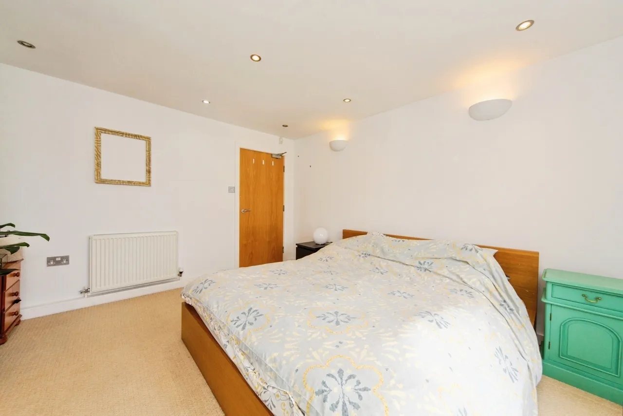 Huskisson Street, Liverpool, L8, photo 9
