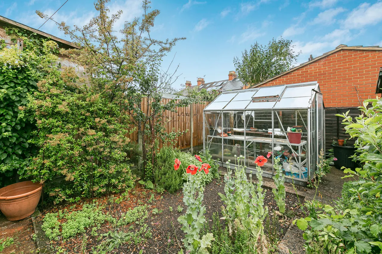 Queens Road, Egham, TW20, photo 9