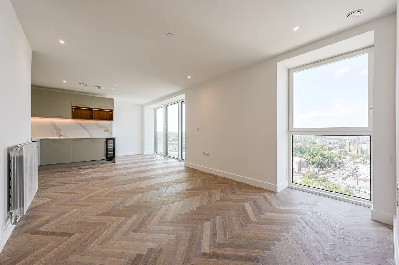 1 bed flat to rent — Flat 2005, Dunton Apartments