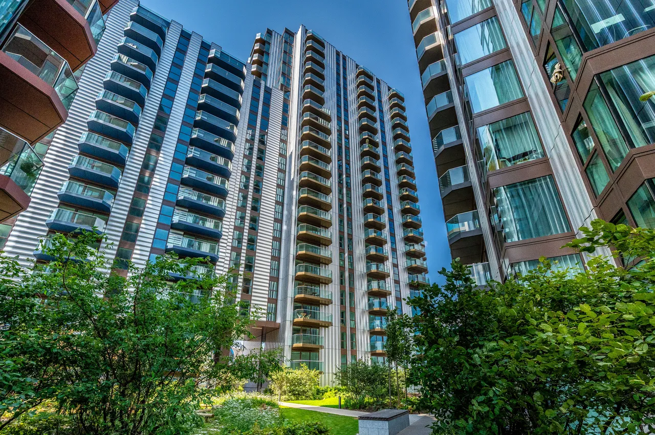 Flat 2005, Dunton Apartments, photo 12