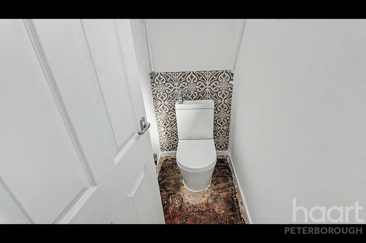 Lavender Crescent, Dogsthorpe, PE1, photo 5
