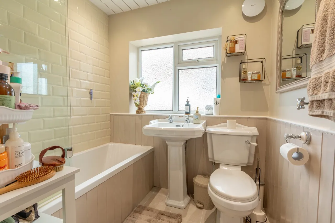 Spring Park Road, Wilsden, BD15, photo 12