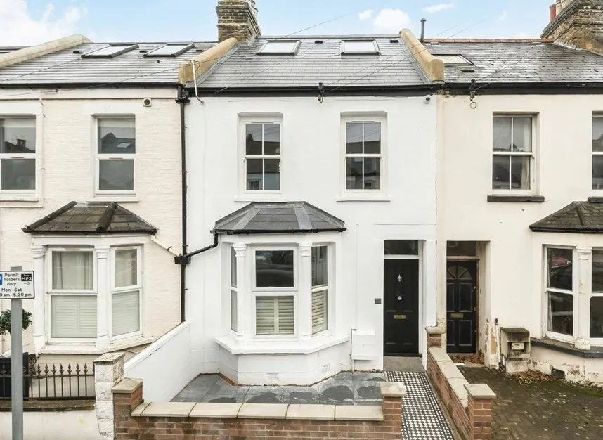 3 bed flat to rent, Nursery Road, Wimbledon, SW19