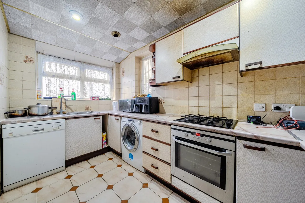 Shrewsbury Lane, SE18, photo 3