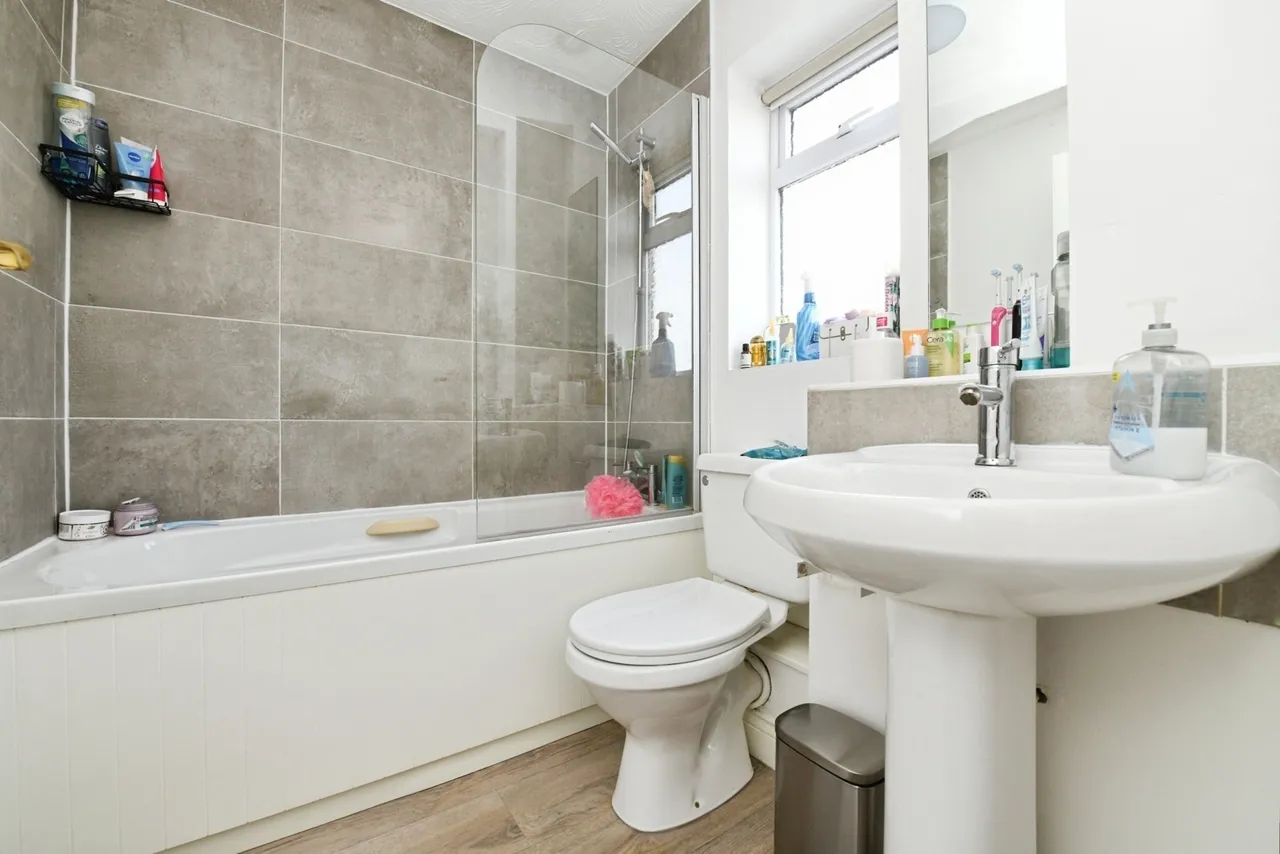 Seaforth Grove, Southend-on-Sea, Essex, SS2, photo 5