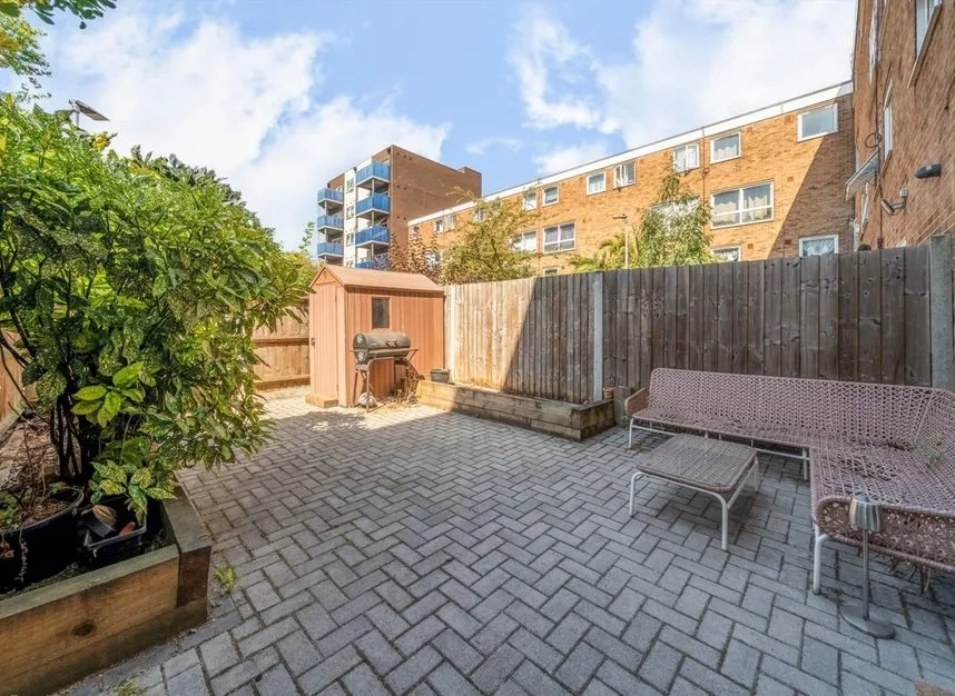Portia Way, Bow, E3, photo 4