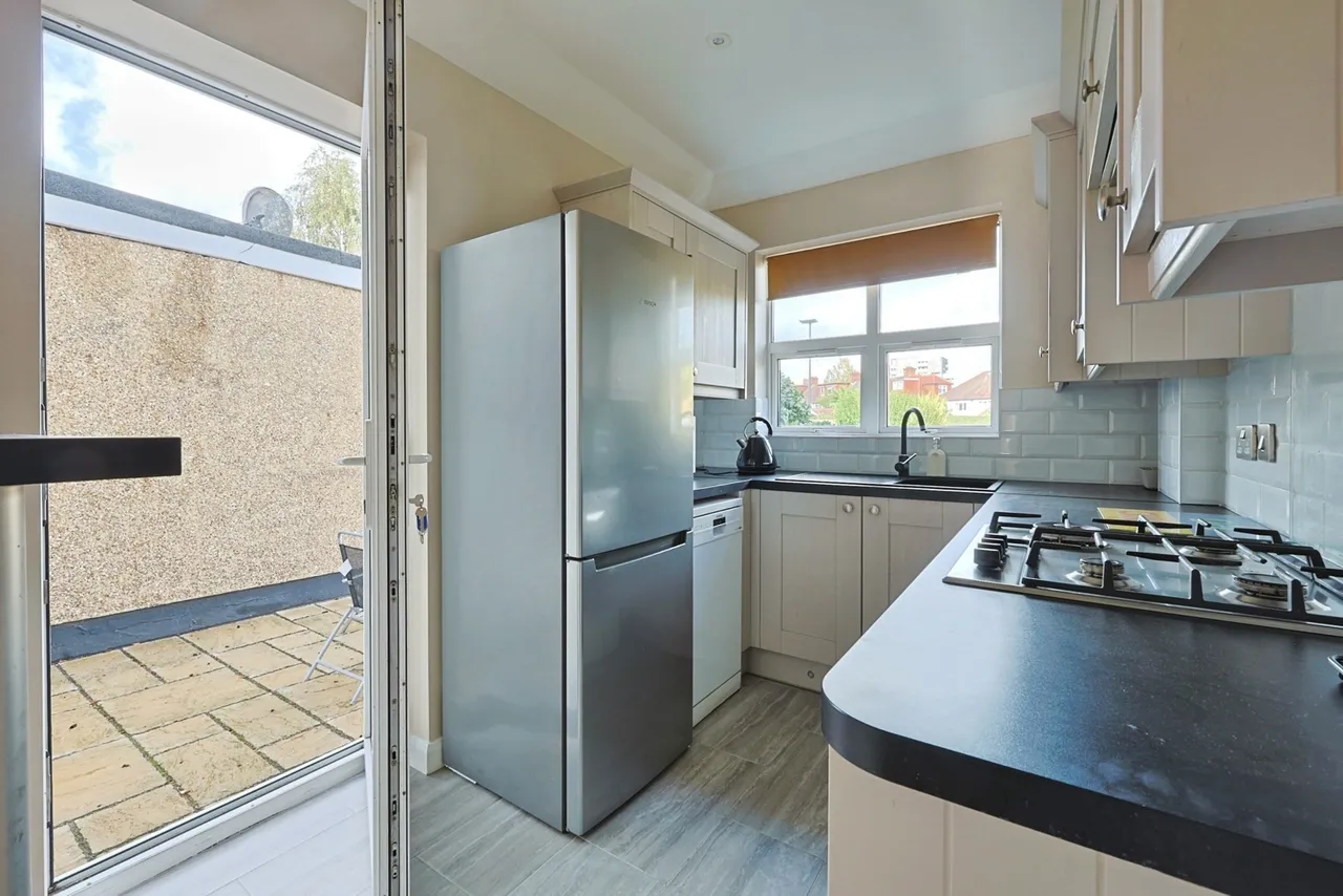 Park Drive, London, W3, photo 6