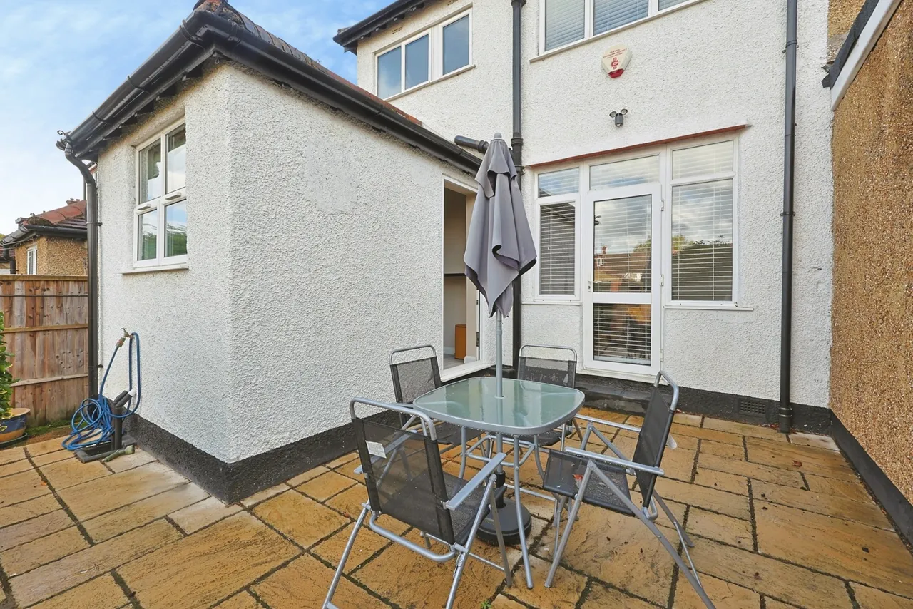 Park Drive, London, W3, photo 20