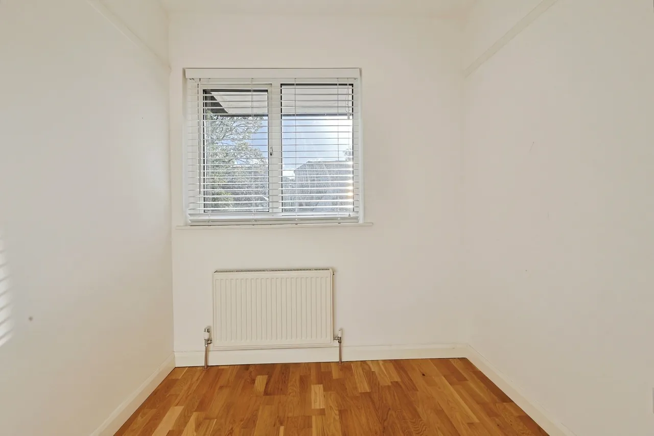 Park Drive, London, W3, photo 17