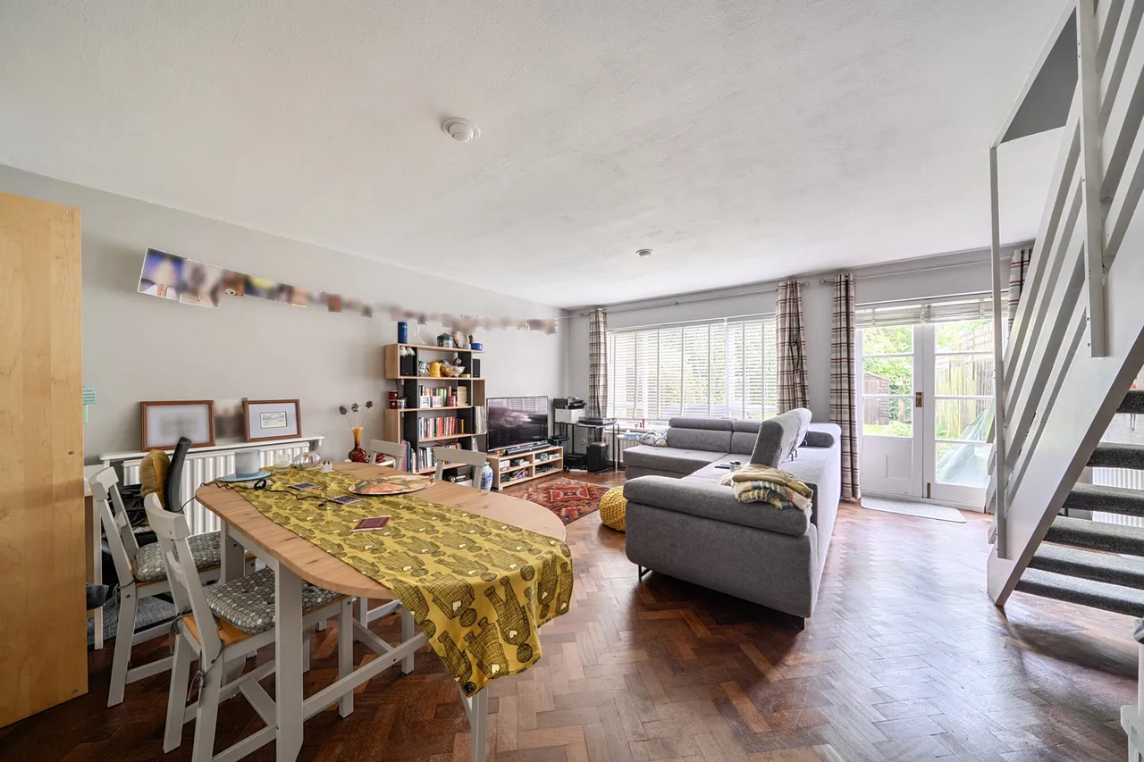 Avon Mews, Pinner, HA5, photo 2