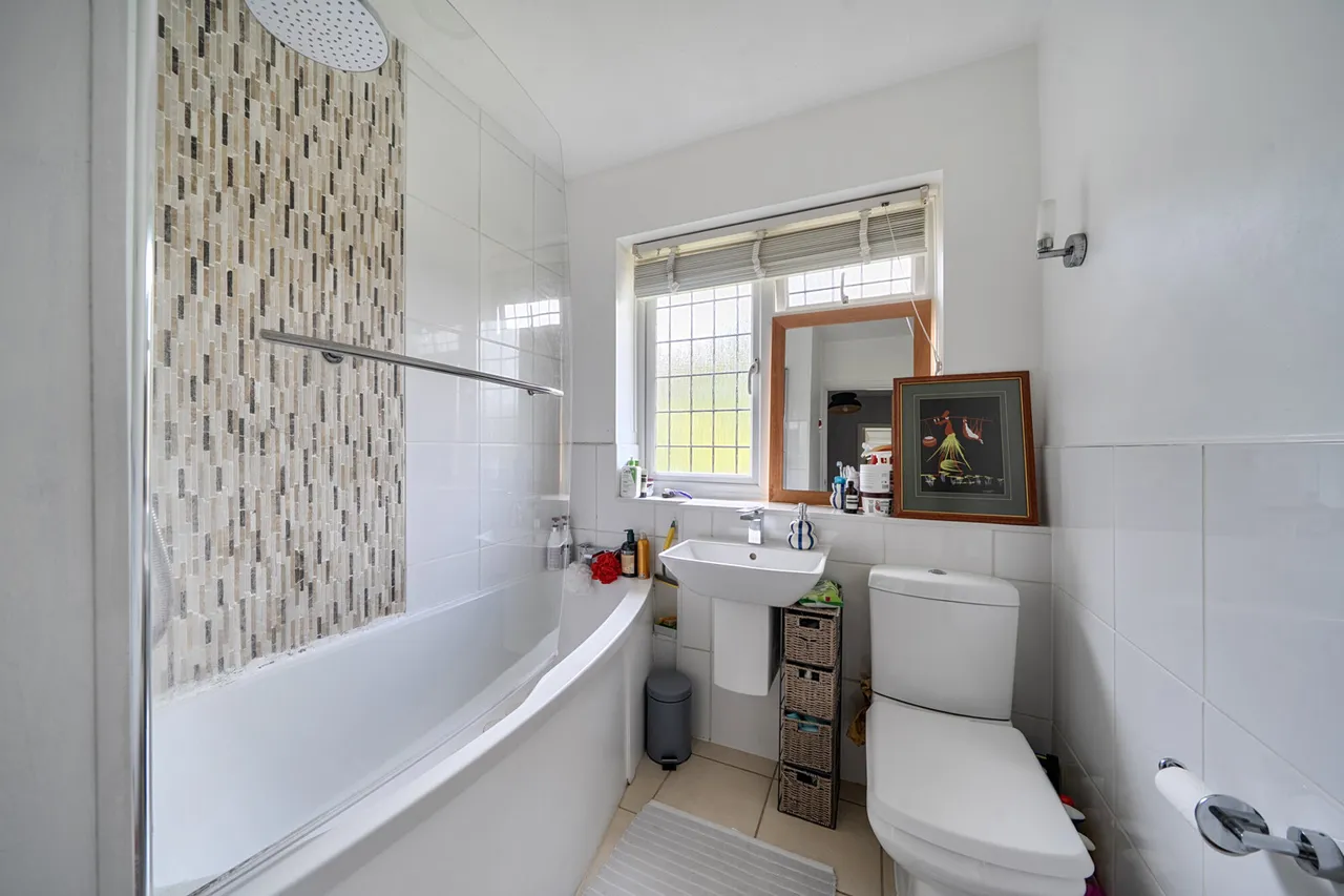 Avon Mews, Pinner, HA5, photo 16