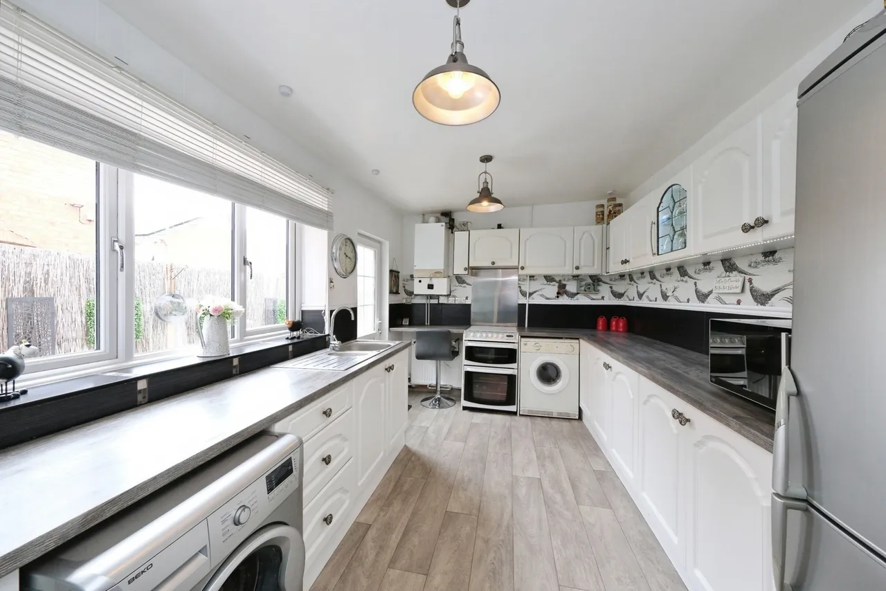 Allcroft Street, Mansfield Woodhouse, Mansfield, Nottinghamshire, NG19, photo 3