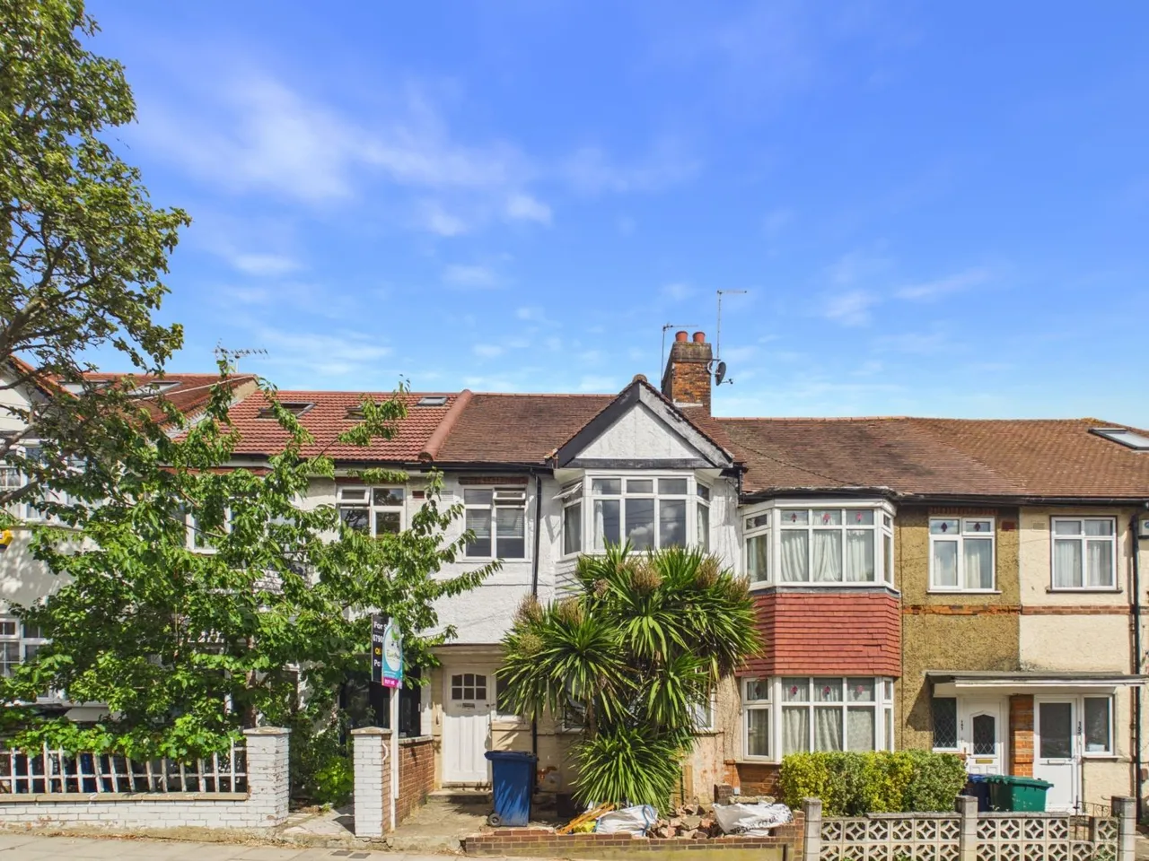 3 bed house for sale, Long Lane, London, N3