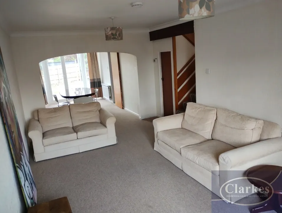 Acton Road, Wallisdown, photo 6