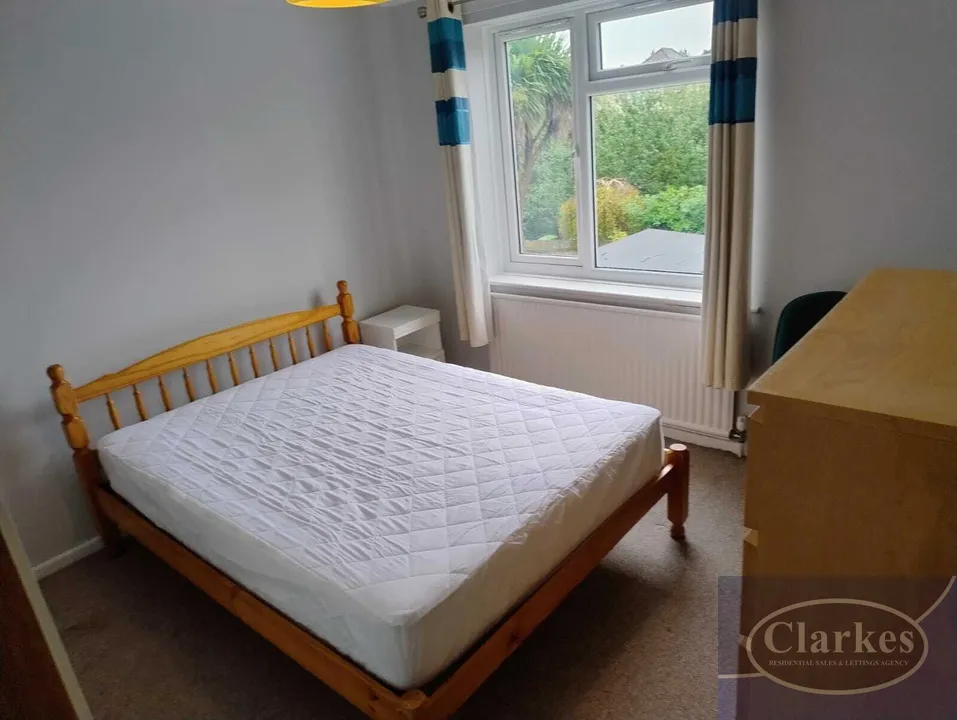 Acton Road, Wallisdown, photo 13