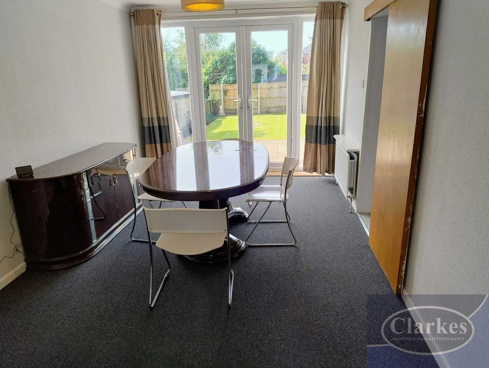 Acton Road, Wallisdown, photo 9