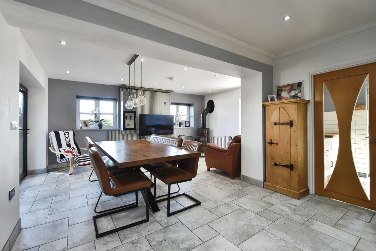 The Oaks Treharris, CF46, photo 8