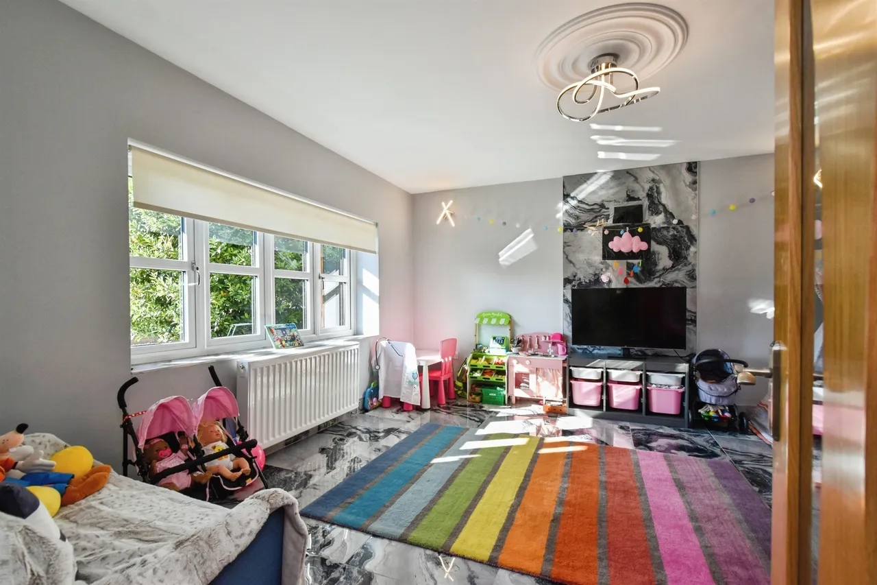 The Oaks Treharris, CF46, photo 15