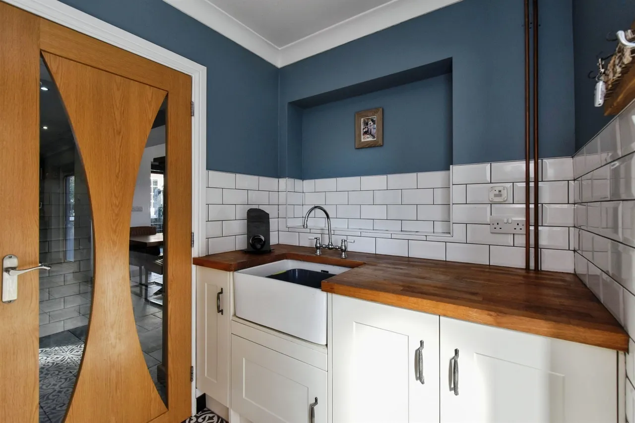 The Oaks Treharris, CF46, photo 18