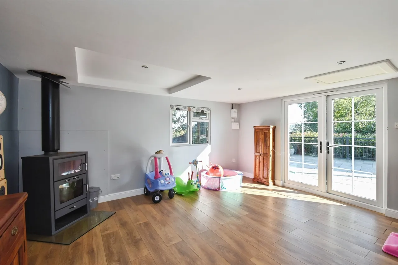 The Oaks Treharris, CF46, photo 16