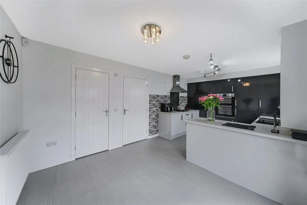 Caldercruix Crescent, Livingston, West Lothian, EH54, photo 5