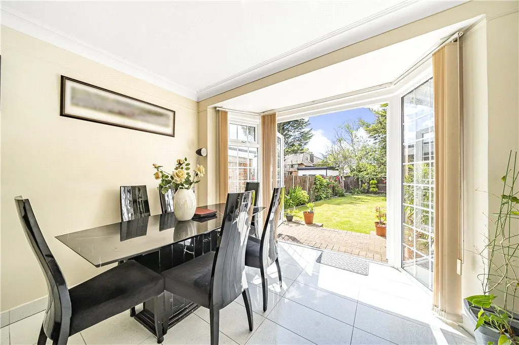 Weston Drive, Stanmore, HA7, photo 3