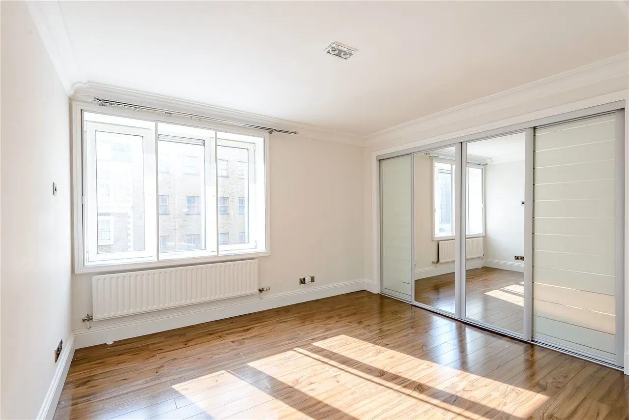 Westminster Bridge Road, SE1, photo 6