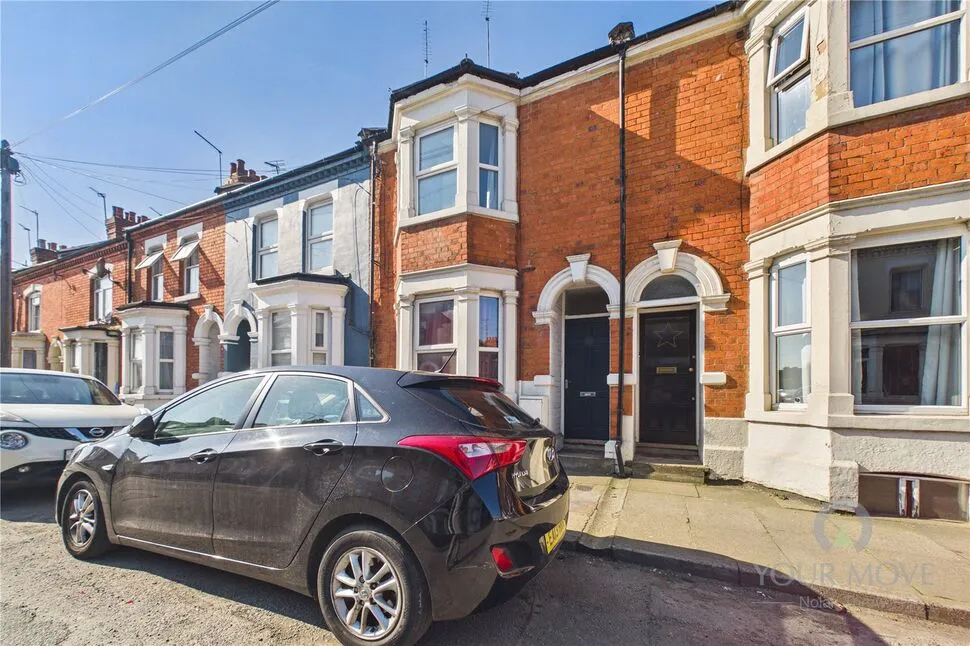 2 bed house for sale — Abington Avenue, Abington, Northamptonshire, NN1