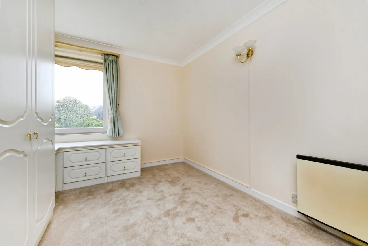 Sawyers Hall Lane, BRENTWOOD, Essex, CM15, photo 7