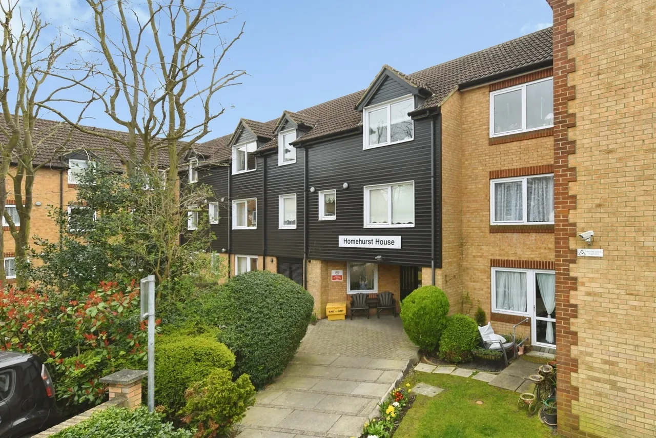 Sawyers Hall Lane, BRENTWOOD, Essex, CM15, photo 14