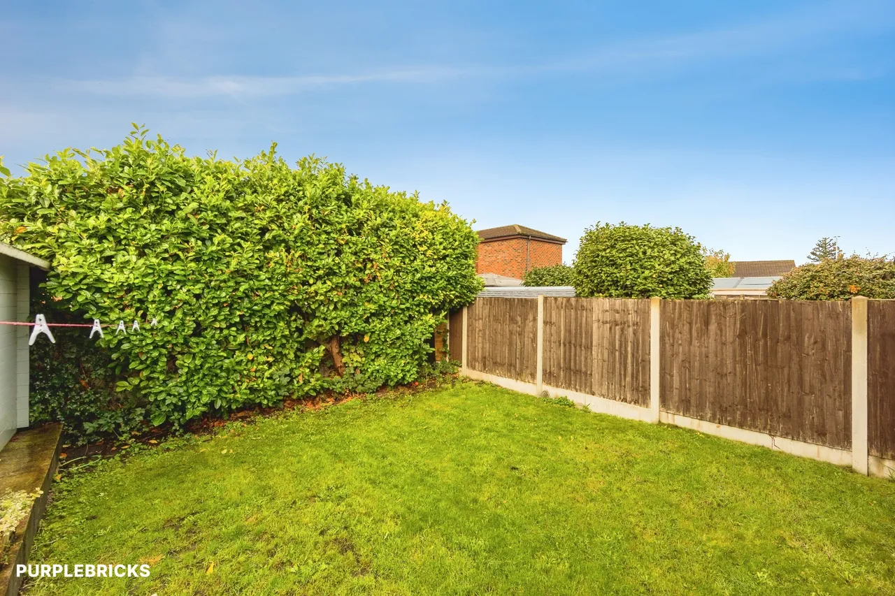 Bentley Road, Denton, M34, photo 30