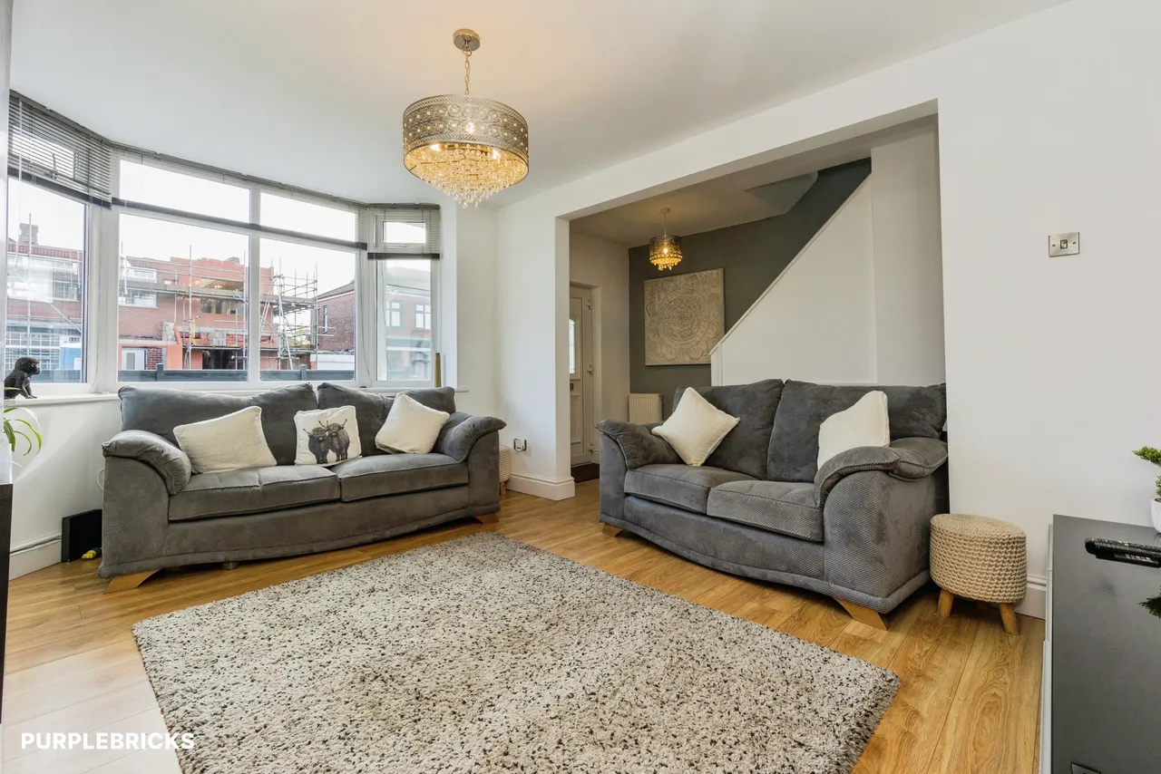 Bentley Road, Denton, M34, photo 6