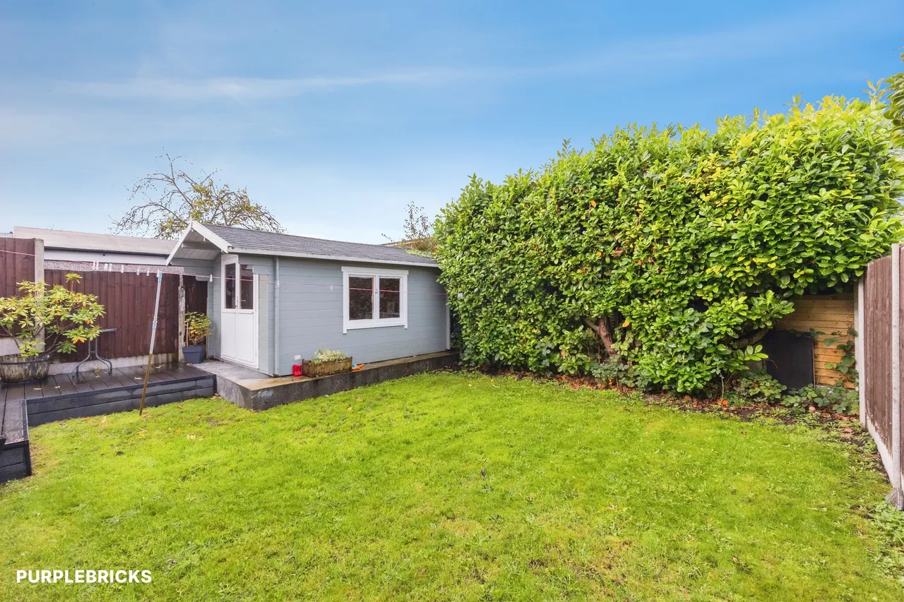 Bentley Road, Denton, M34, photo 25