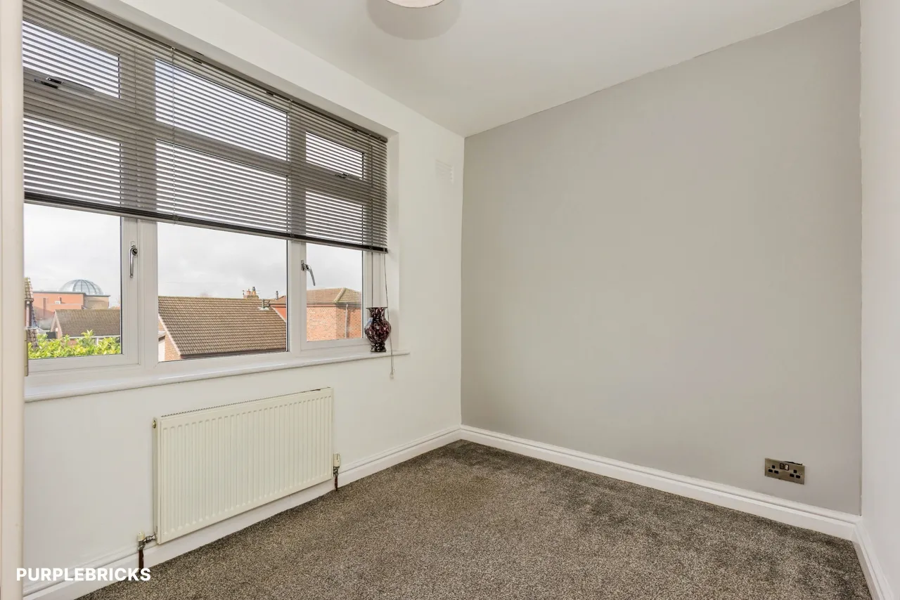 Bentley Road, Denton, M34, photo 21