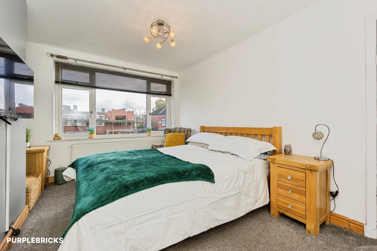 Bentley Road, Denton, M34, photo 18