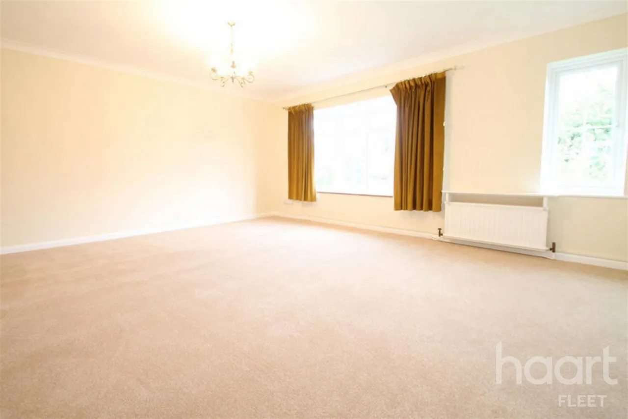 Cranbrook Court, GU51, photo 7