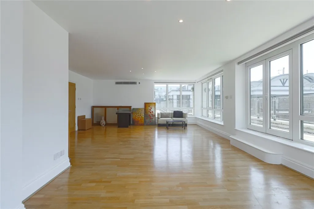 Beckford Close, Kensington, W14, photo 2