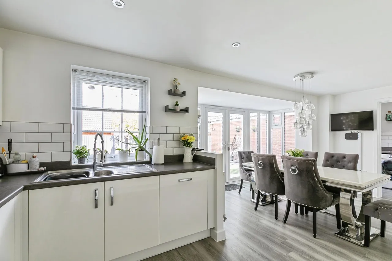 Mahaddie Way, Warboys, PE28, photo 6