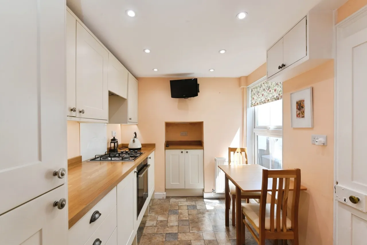 Treneglos Terrace, Newlyn, TR18, photo 3