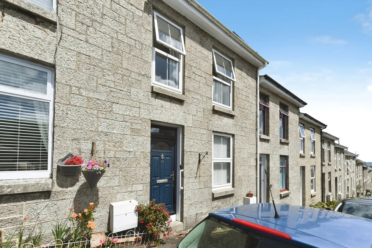 3 bed house for sale, Treneglos Terrace, Newlyn, TR18