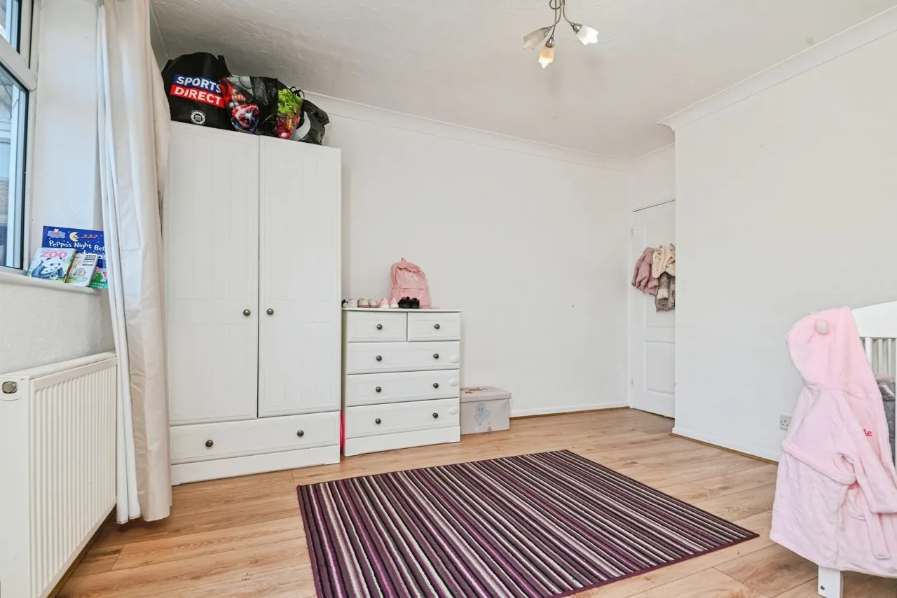 Point Clear Road, St. Osyth, Clacton-on-Sea, Essex, CO16, photo 6