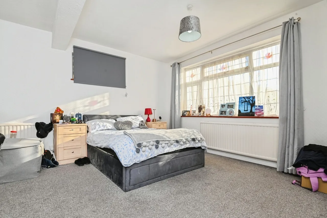 Point Clear Road, St. Osyth, Clacton-on-Sea, Essex, CO16, photo 5